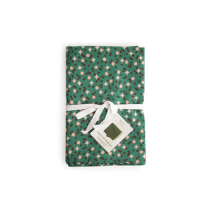 
            
                Load image into Gallery viewer, Holiday Stars Fabric Gift Wrap Set
            
        