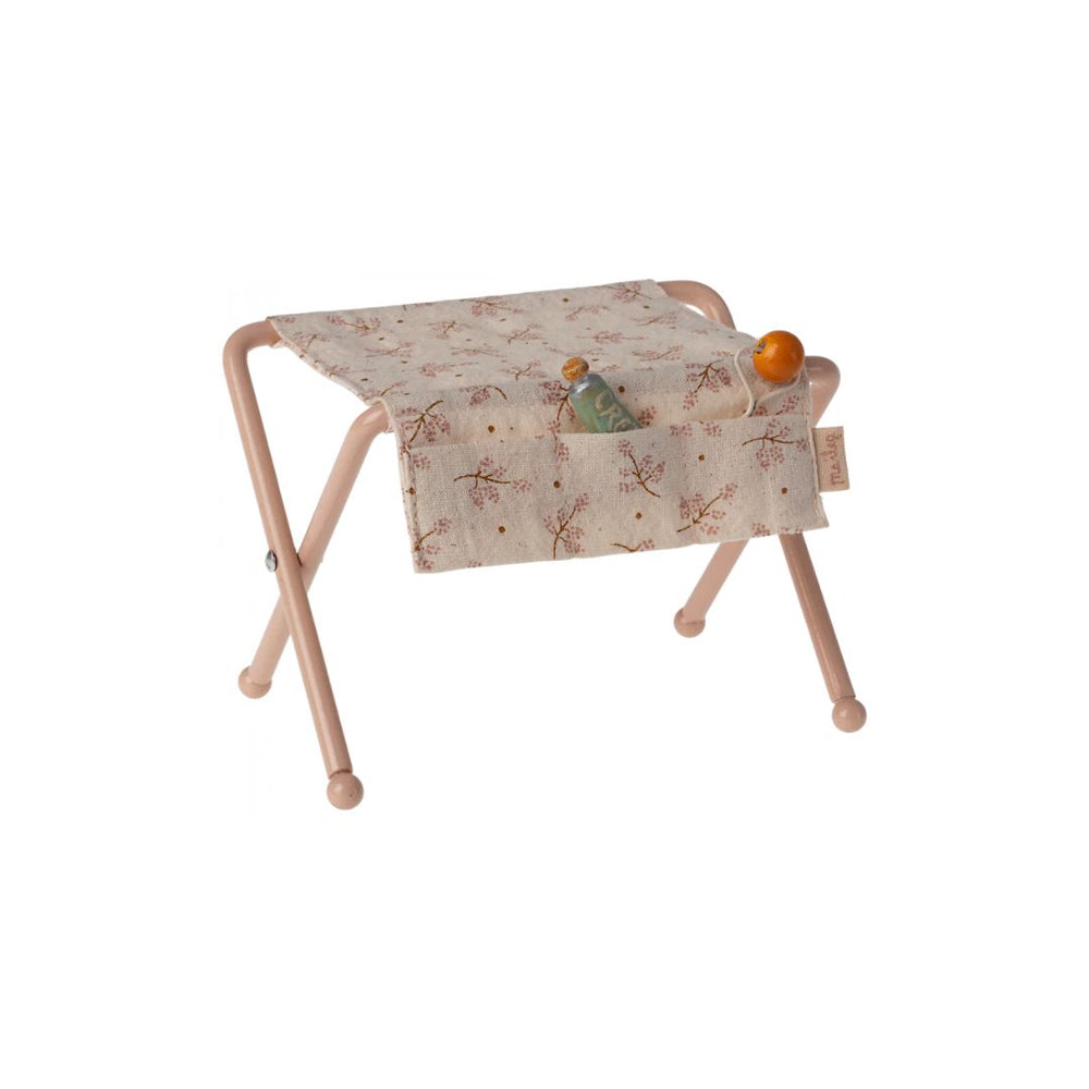 Rose Nursery Table, Baby Mouse